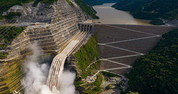 Fotografía aérea de la central de hidroituango