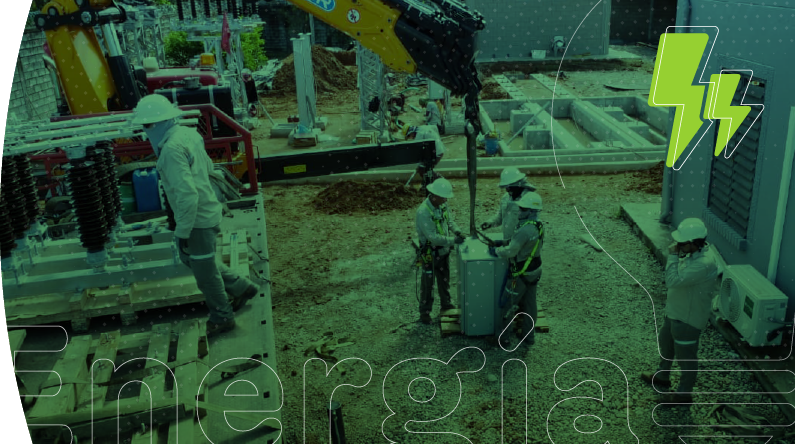 Trabajadores realizando mantenimientos en la planta de energía de EPM