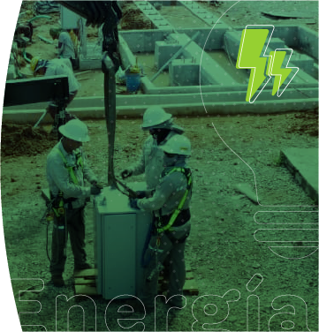 Trabajadores realizando mantenimientos en la planta de energía de EPM