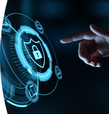 Mano interactuando con una interfaz digital de seguridad que muestra un candado de protección de datos