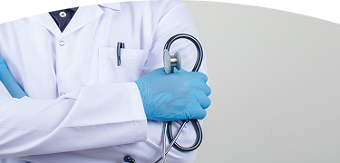 Doctor con un caleidoscopio