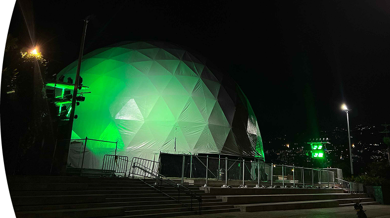 Fotografía del domo experiencia inmersiva del alumbrado 2025 EPM