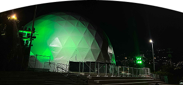 Fotografía del domo experiencia inmersiva del alumbrado 2025 EPM