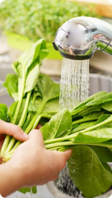 Grifo con agua potable para lavar alimentos