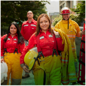 Bomberos posando para la foto