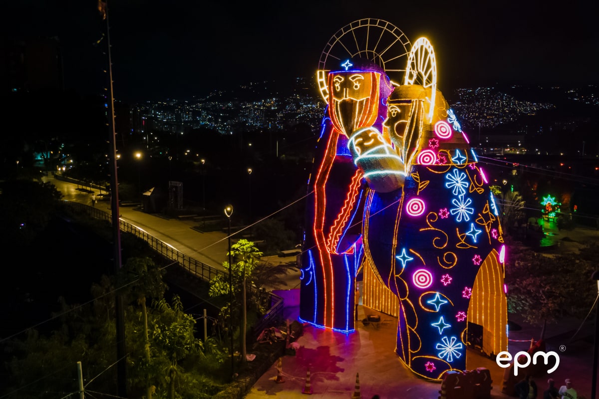 Alumbrados navideños de la estación número cinco