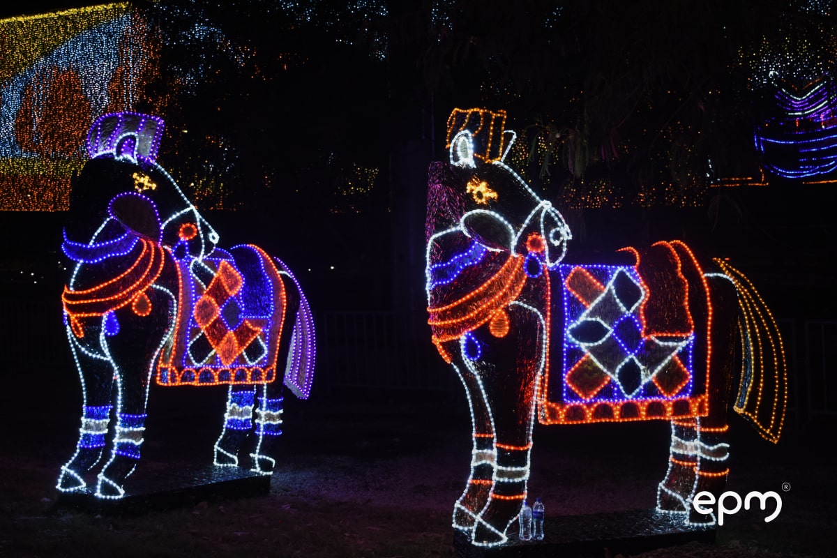 Alumbrados navideños de la estación número uno