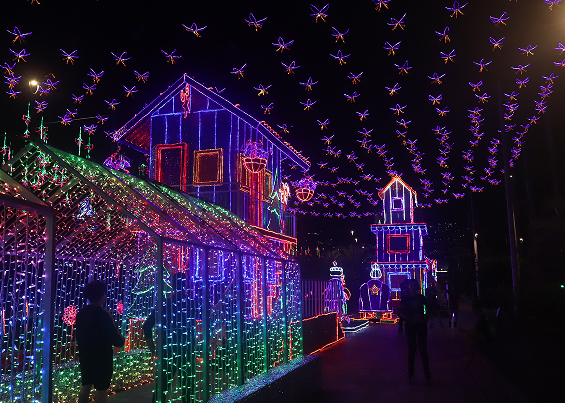 Alumbrado de las casas tradicionales navideñas