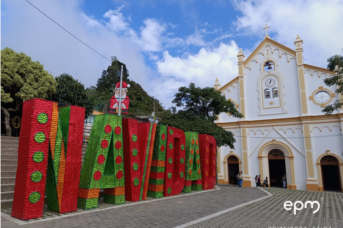 Fotografías de alumbrados navideños del municipio de Guadalupe