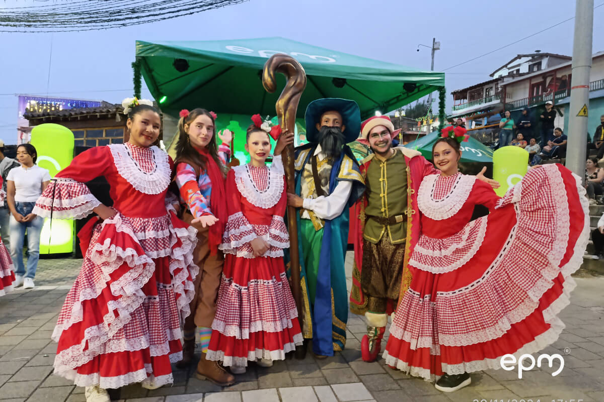 Fotografías de alumbrados navideños del municipio de Guadalupe
