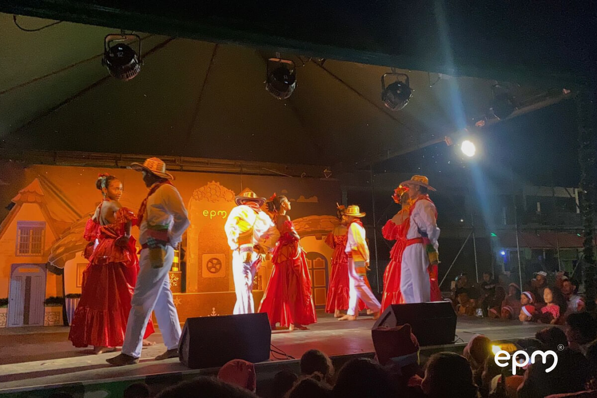 Fotografías de alumbrados navideños del municipio de Nechí