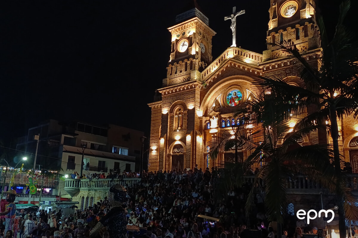 Alumbrados navideños encendamos la alegría 2024 Municipio de Yolombó