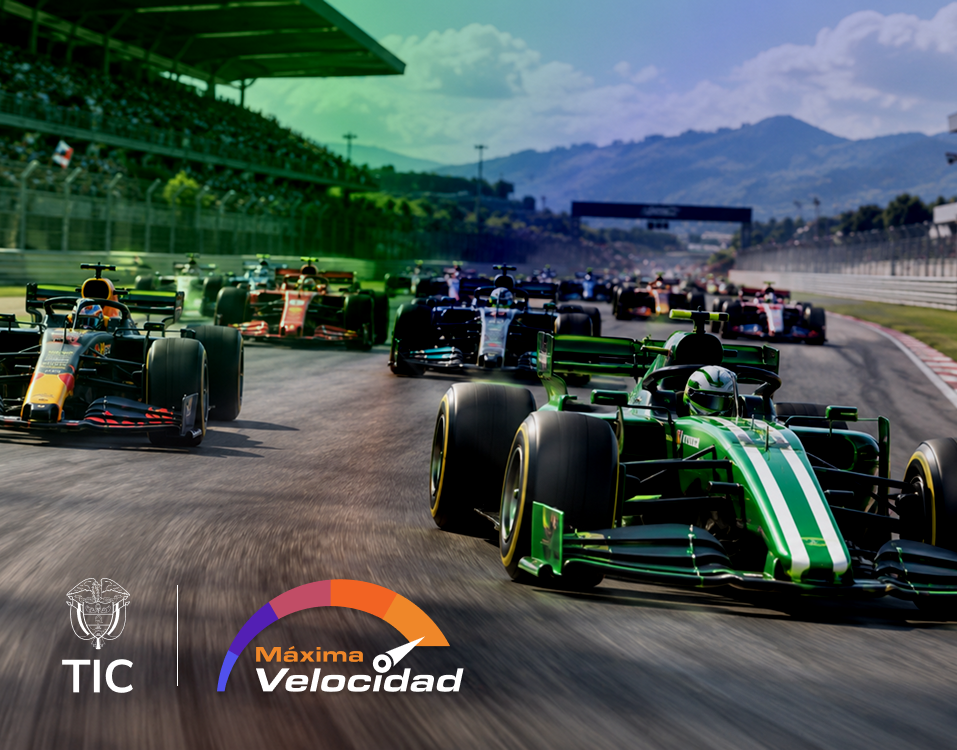 Varios autos de competencia avanzan por una pista de carreras, con los logo de TIC y máxima velocidad