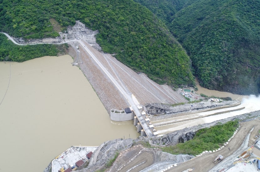 Presa y vertedero