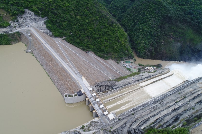 Presa y vertedero