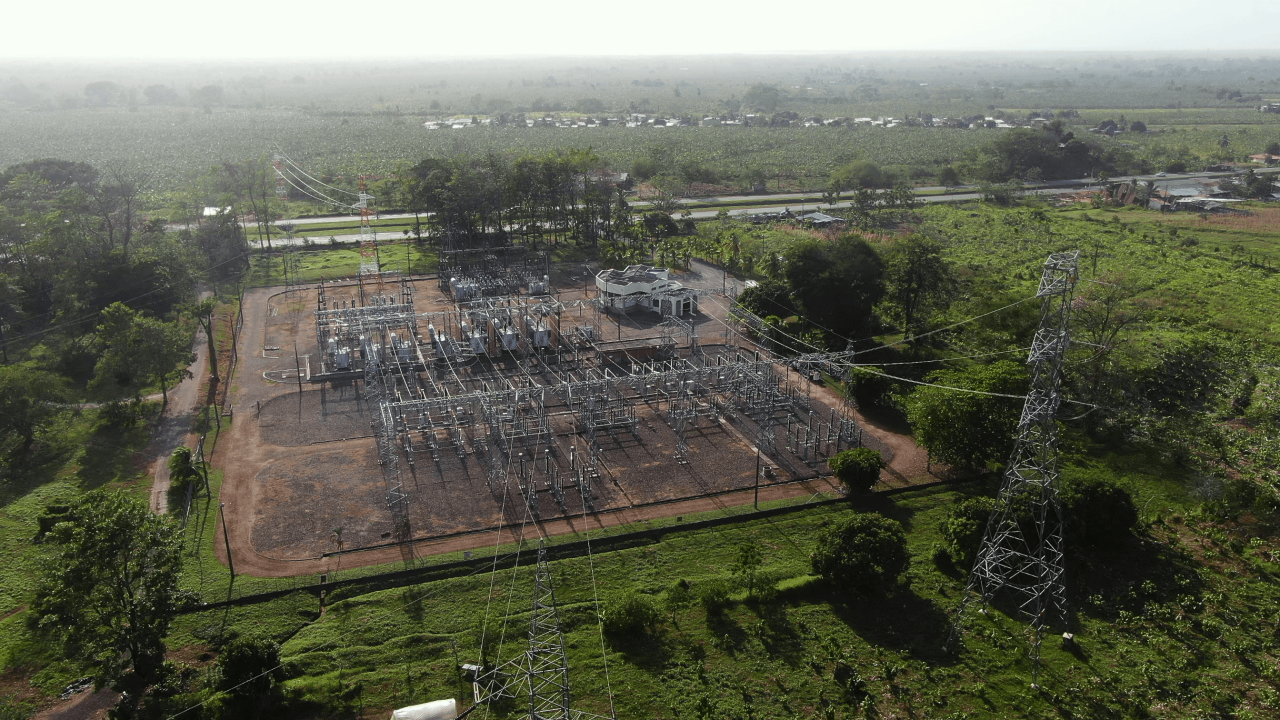 Vista aérea de una subestación eléctrica