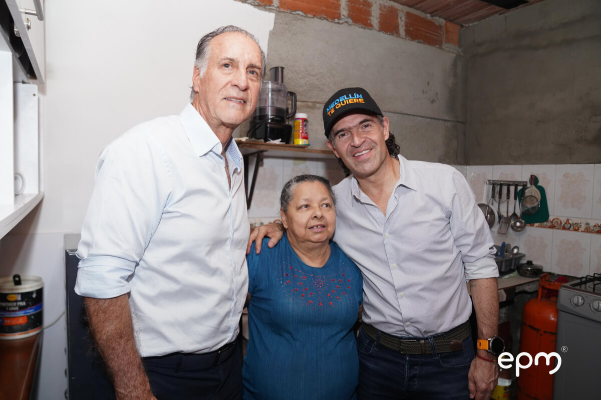 Entrega de agua potable a hogares vulnerables 