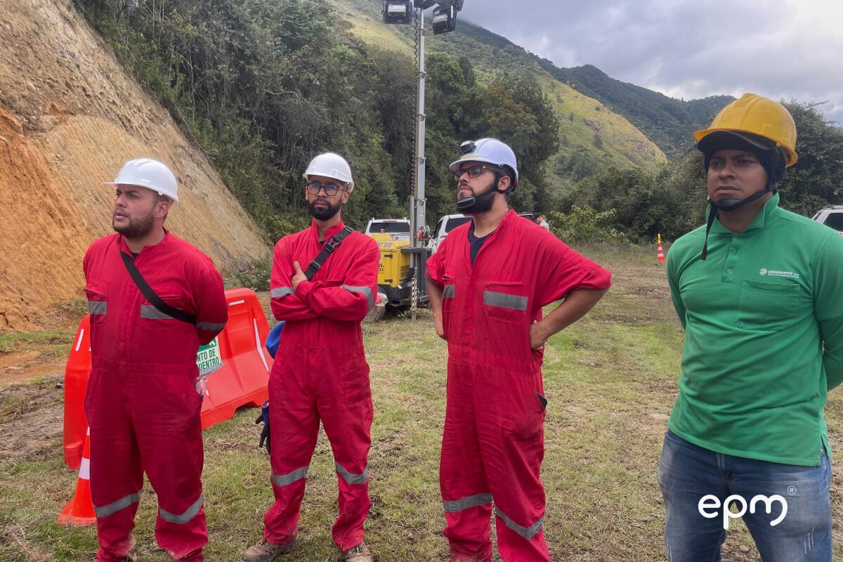EPM y Distrito atienden emergencia en Santa Cruz