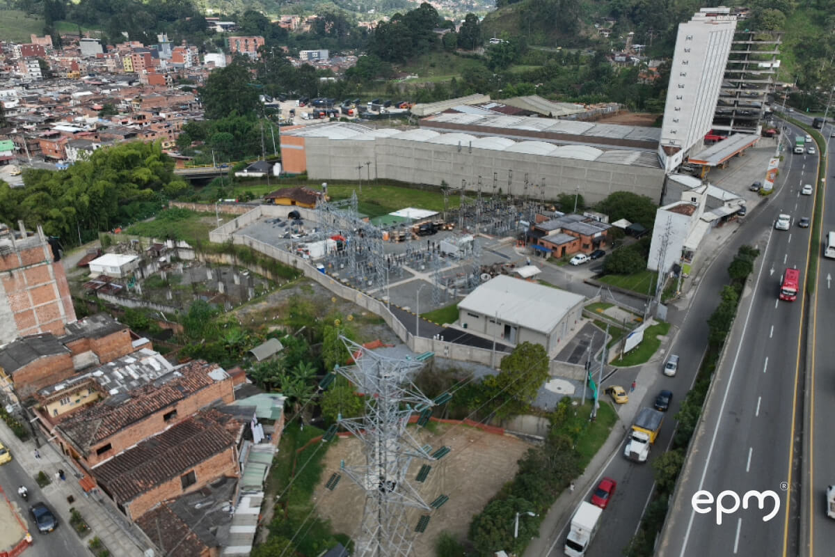 Fotografía de una subestación eléctrica 