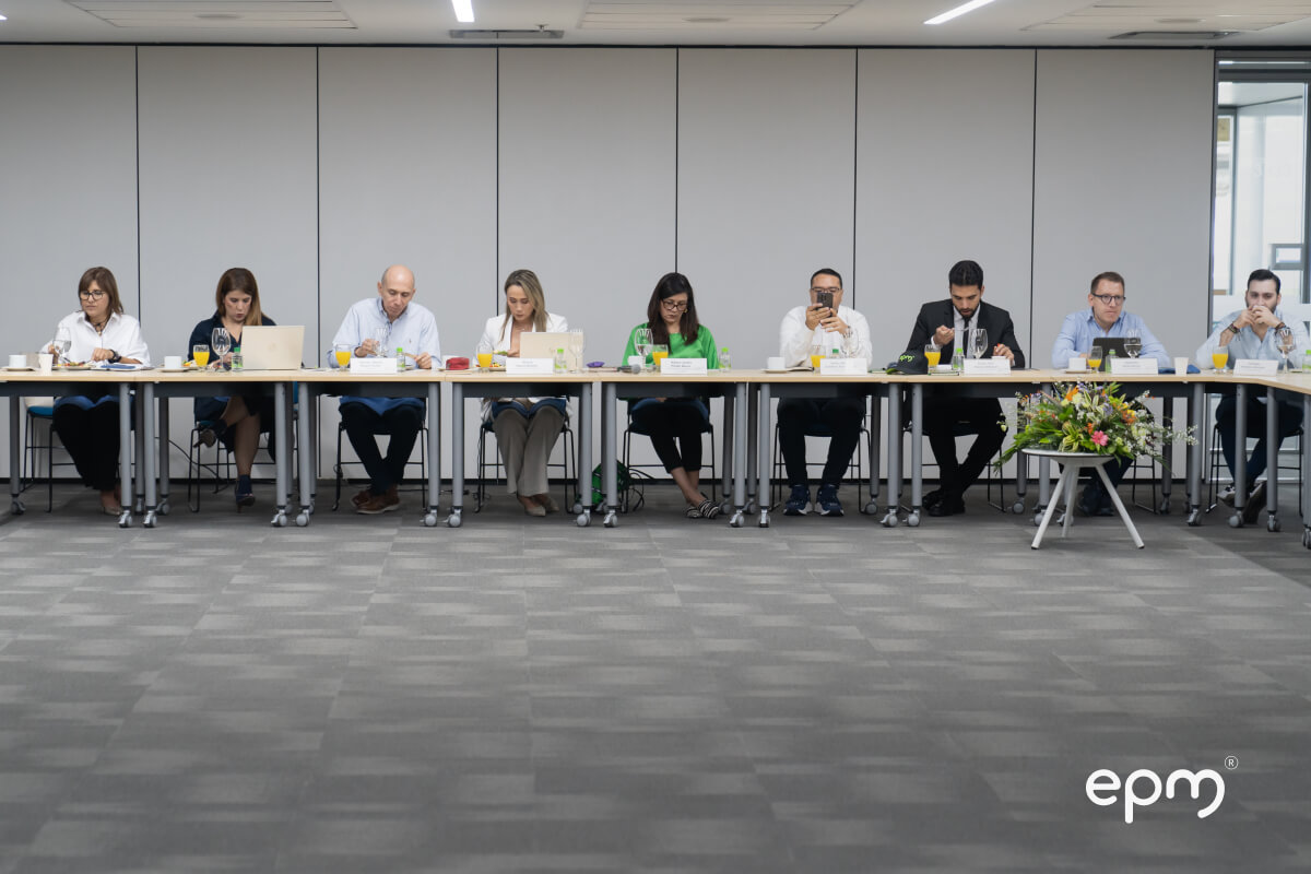 EPM socializó con concejales de Medellín los detalles del Proyecto de Acuerdo con el que se busca la enajenación de su participación en UNE e Invertelco