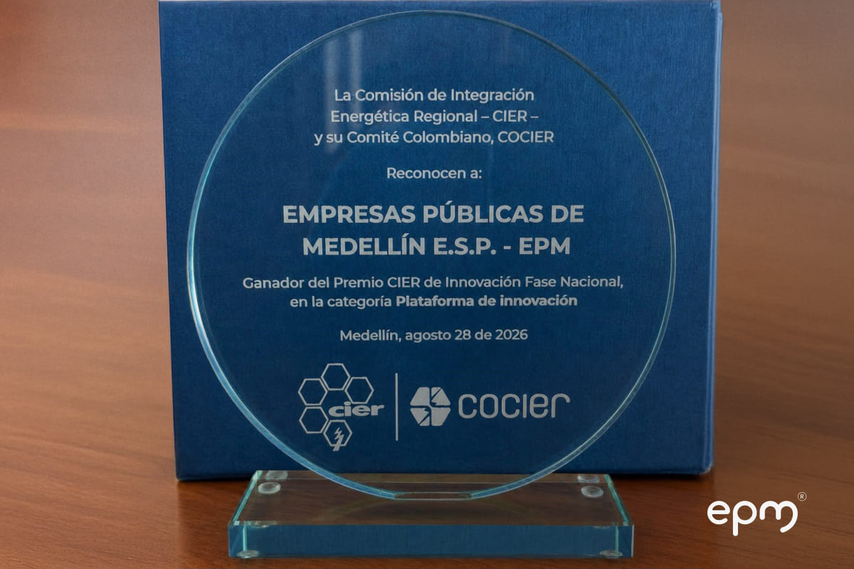 Trofeo del Premio CIER de Innovación 2026 otorgado a EPM
