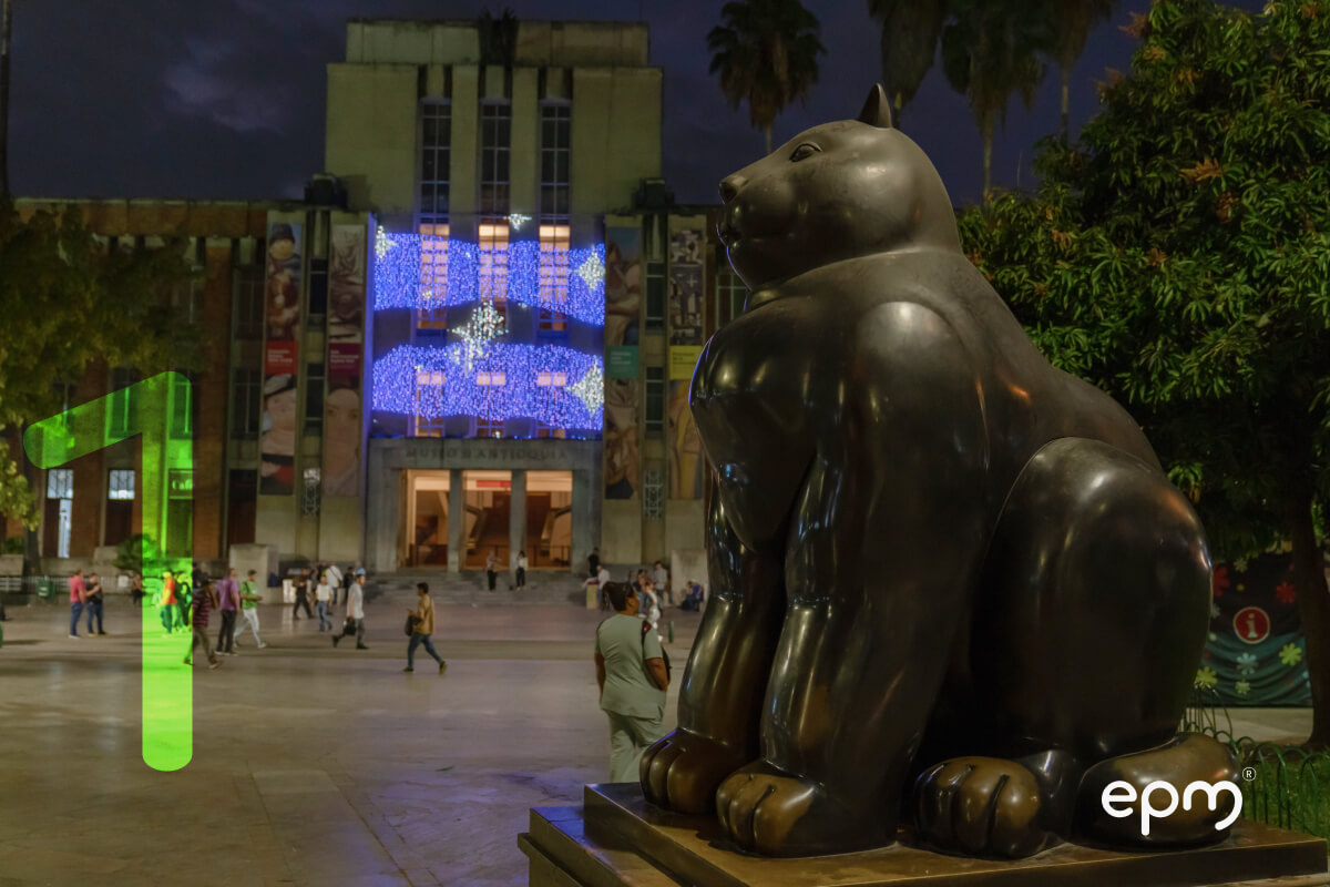 Escultura de un gato del artista botero