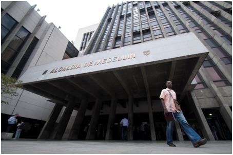 Fotografía de el edificio de la alcaldía de Medellín
