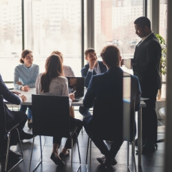Personas reunidas